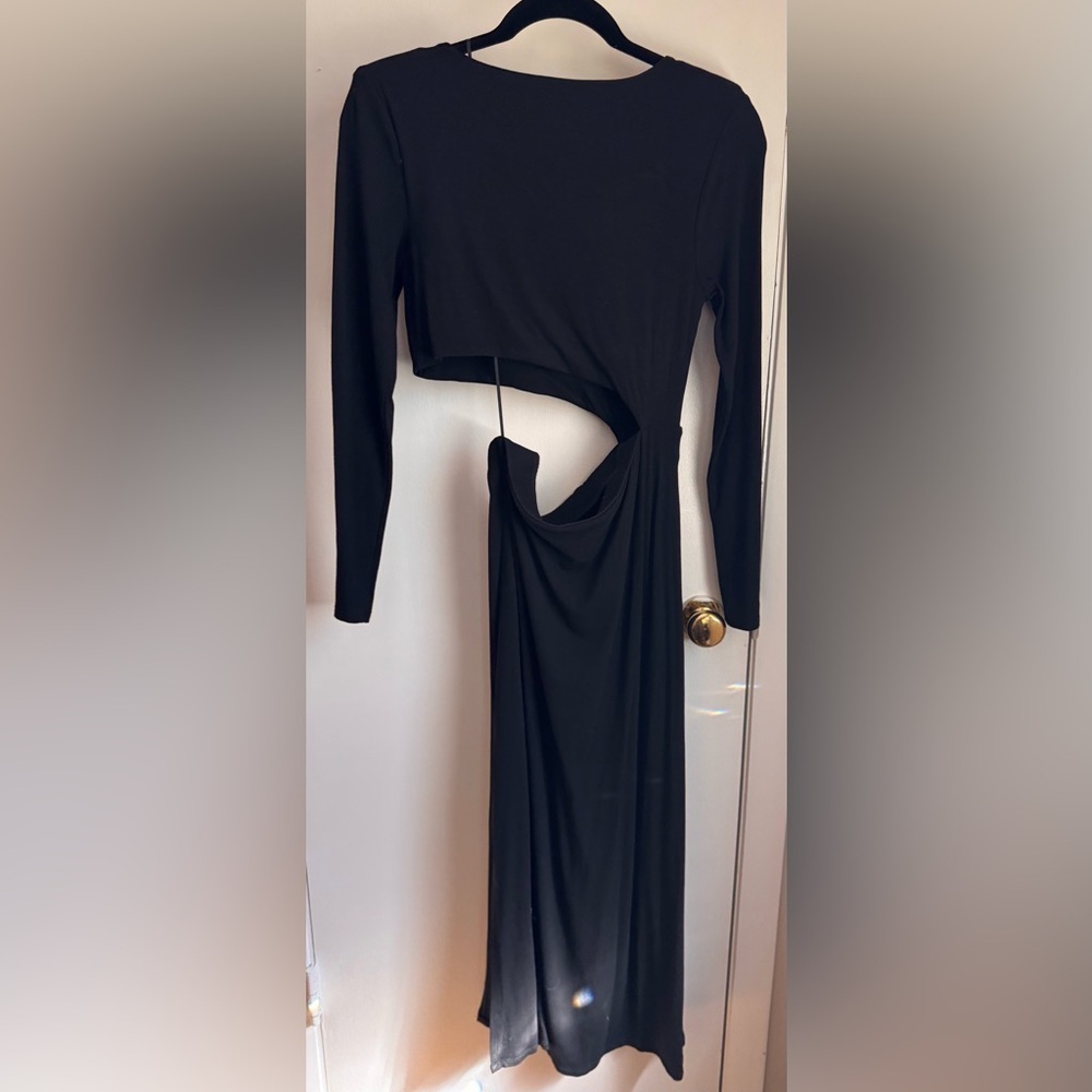 ASTR The Label Westwood Black Cutout Midi Dress Size M Long Sleeve Side Slit - Picture 5 of 8